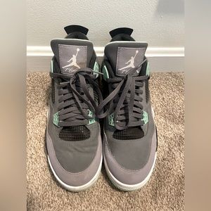 Jordan 4 Green Glow